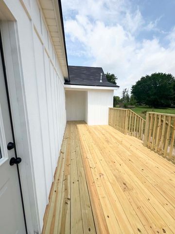 1008 W 12th Street, Bonham, TX 75418