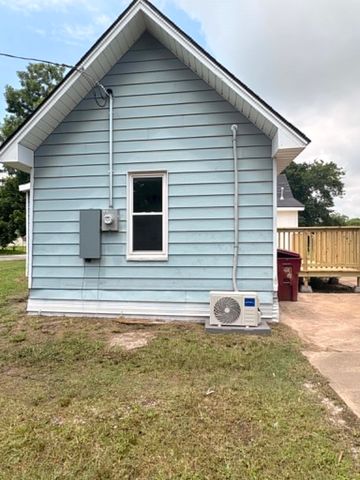 1008 W 12th Street, Bonham, TX 75418
