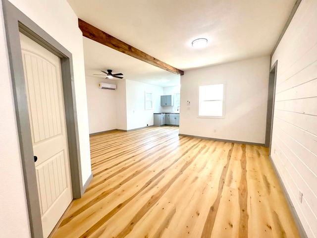 1008 W 12th Street, Bonham, TX 75418