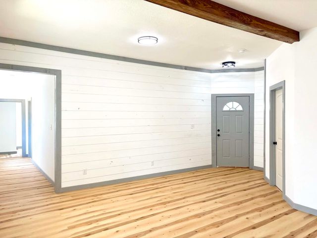 1008 W 12th Street, Bonham, TX 75418