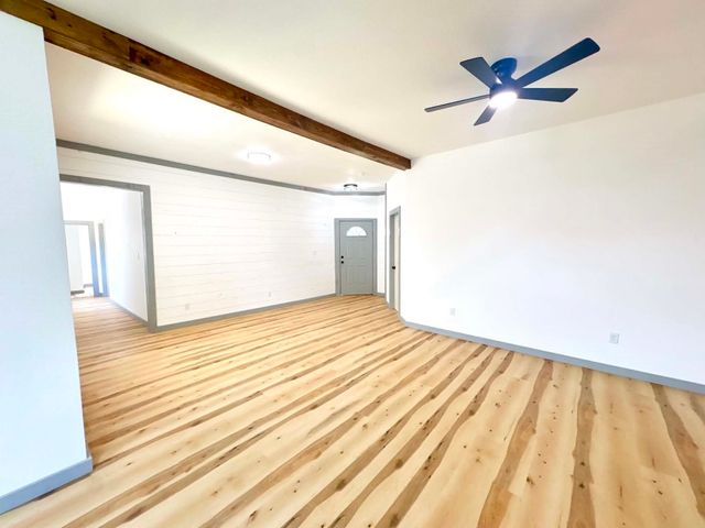 1008 W 12th Street, Bonham, TX 75418