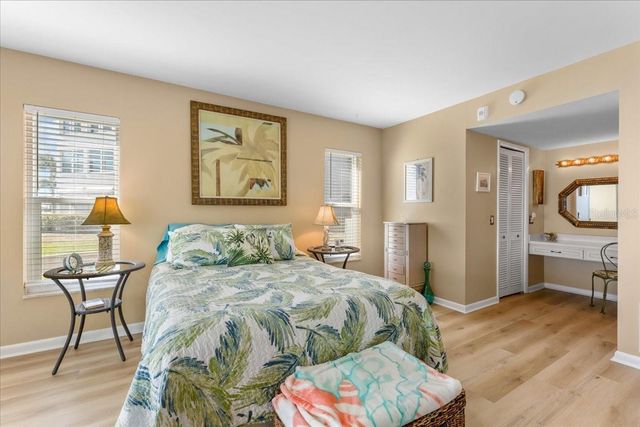 5020 BRITTANY DRIVE S 118, St Petersburg, FL 33715