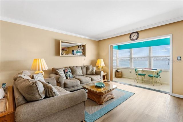 5020 BRITTANY DRIVE S 118, St Petersburg, FL 33715