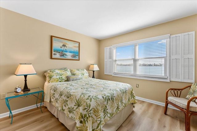 5020 BRITTANY DRIVE S 118, St Petersburg, FL 33715