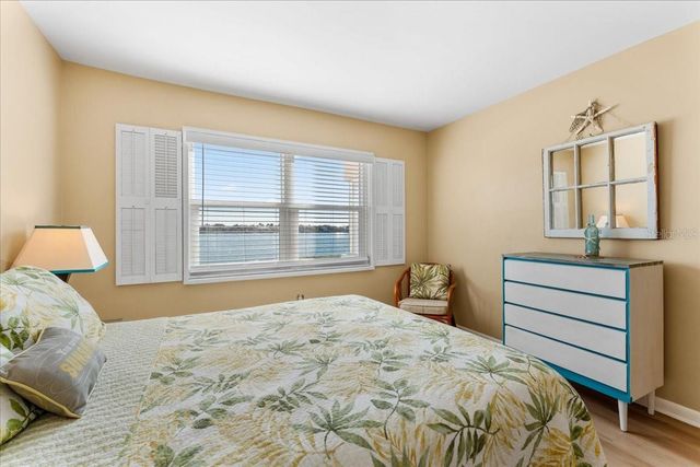 5020 BRITTANY DRIVE S 118, St Petersburg, FL 33715