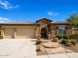 17912 W NARRAMORE Road, Goodyear, AZ 85338