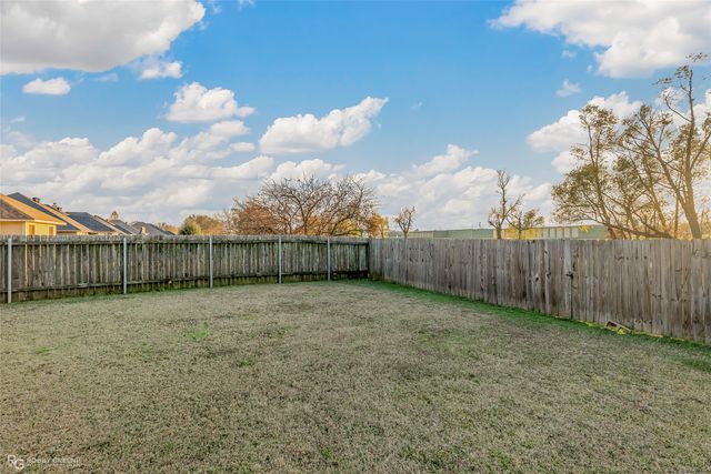 3303 Grand Lake Drive, Bossier City, LA 71111