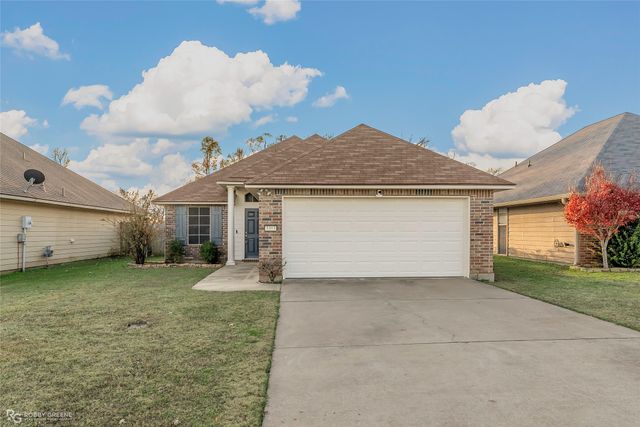 3303 Grand Lake Drive, Bossier City, LA 71111