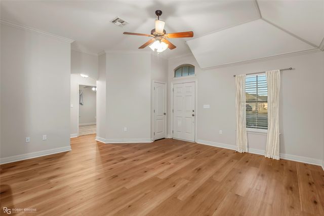 3303 Grand Lake Drive, Bossier City, LA 71111