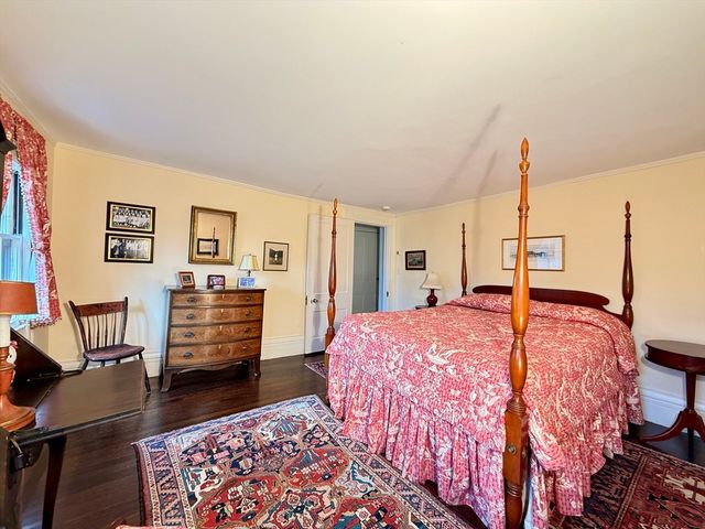 9 West Cedar St, Boston, MA 02108