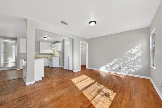 6127 Beldart Street, Houston, TX 77033