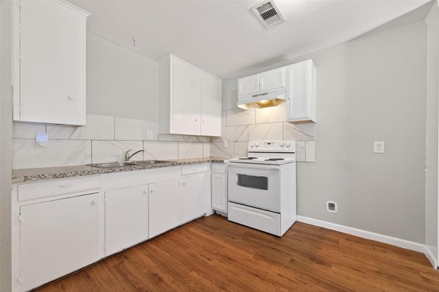 6127 Beldart Street, Houston, TX 77033