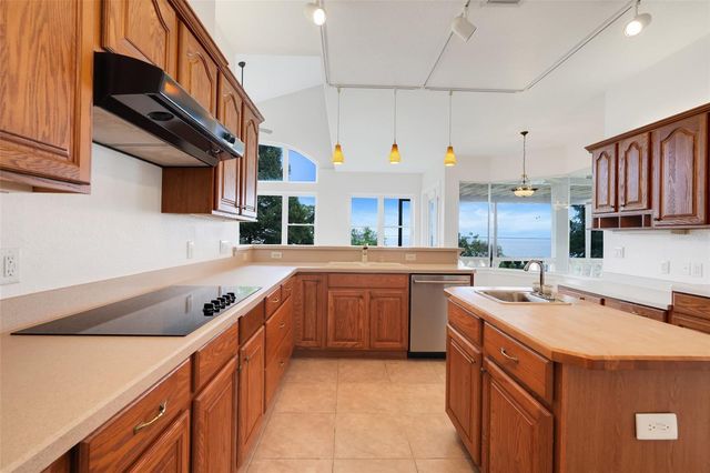 81 MILLHOLLAND STREET, Oakland, FL 34760