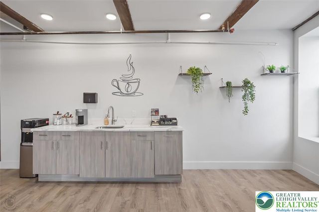 207 North Front Street 210, Allentown City, PA 18102