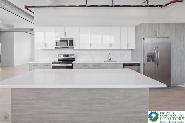 207 North Front Street 210, Allentown City, PA 18102