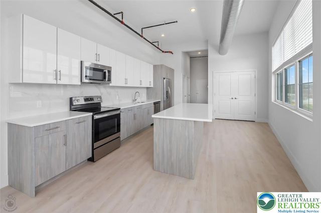 207 North Front Street 210, Allentown City, PA 18102