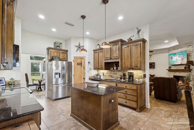 3480 Red Ryder Ln, Pace, FL 32571