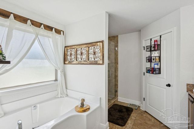 3480 Red Ryder Ln, Pace, FL 32571