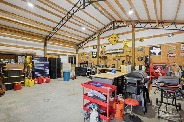 3480 Red Ryder Ln, Pace, FL 32571