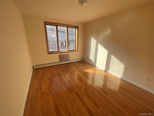 140-26 Cherry Avenue 5D, Flushing, NY 11355