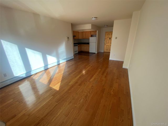140-26 Cherry Avenue 5D, Flushing, NY 11355