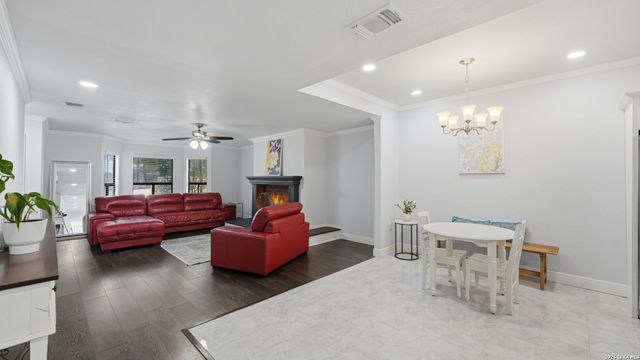 734 Summerwood Drive, New Braunfels, TX 78130