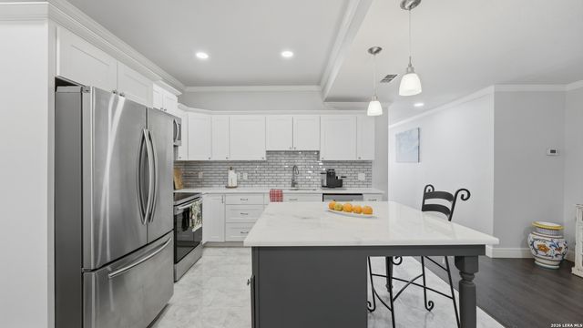 734 Summerwood Drive, New Braunfels, TX 78130