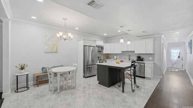 734 Summerwood Drive, New Braunfels, TX 78130