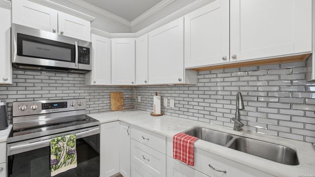 734 Summerwood Drive, New Braunfels, TX 78130