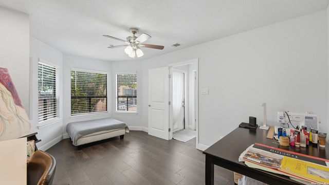 734 Summerwood Drive, New Braunfels, TX 78130