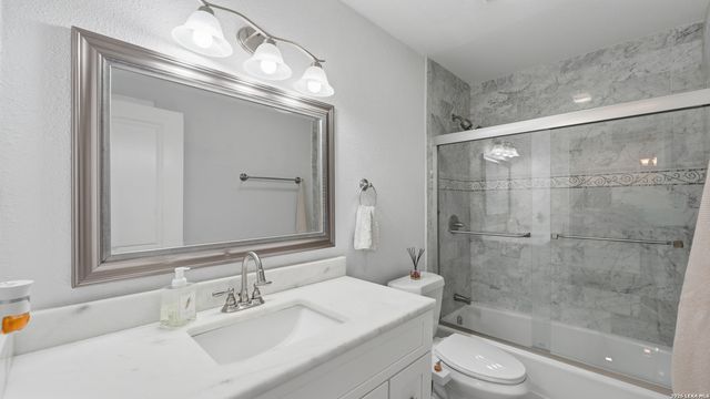 734 Summerwood Drive, New Braunfels, TX 78130