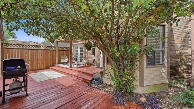 734 Summerwood Drive, New Braunfels, TX 78130