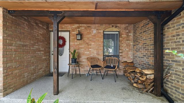 734 Summerwood Drive, New Braunfels, TX 78130