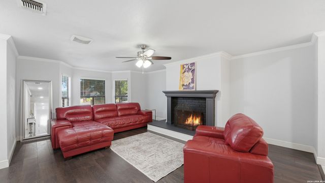 734 Summerwood Drive, New Braunfels, TX 78130