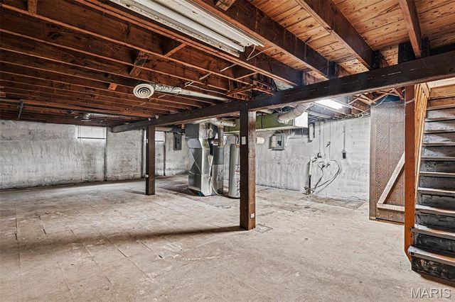 1160 S Lafayette Street, Florissant, MO 63031