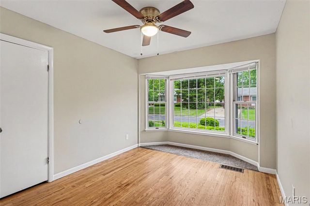 1160 S Lafayette Street, Florissant, MO 63031