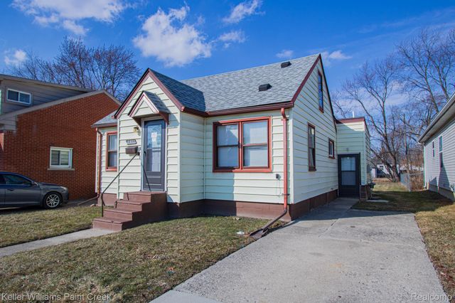 8493 Jewett Avenue, Warren, MI 48089