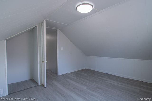 8493 Jewett Avenue, Warren, MI 48089