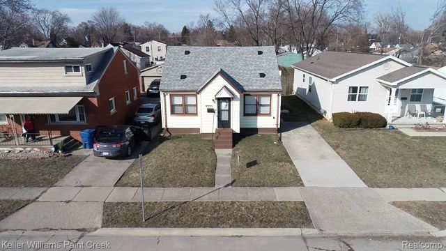 8493 Jewett Avenue, Warren, MI 48089