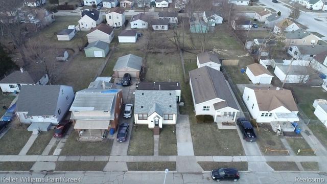 8493 Jewett Avenue, Warren, MI 48089