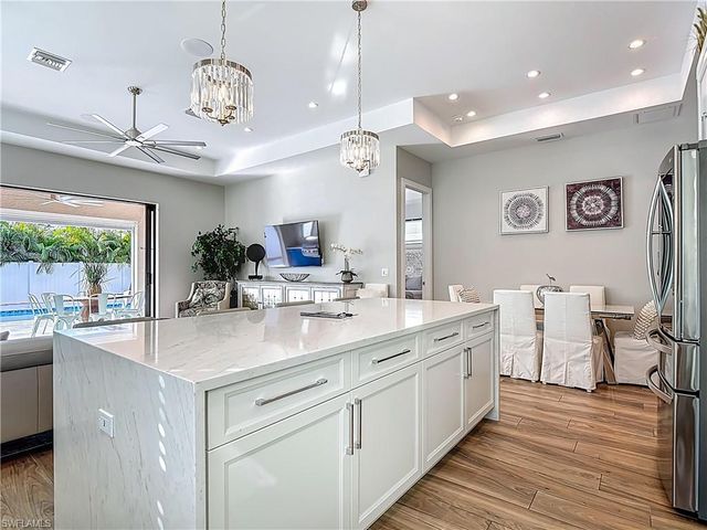 828 100th AVE N, Naples, FL 34108