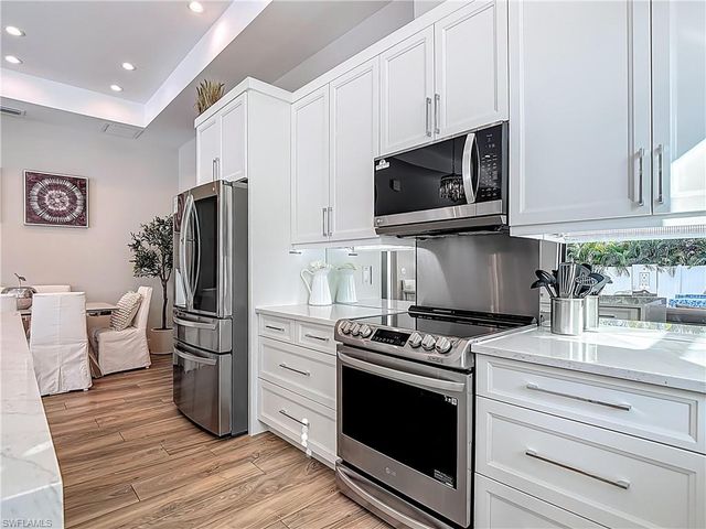 828 100th AVE N, Naples, FL 34108