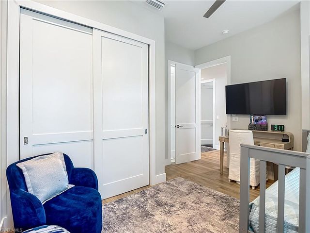 828 100th AVE N, Naples, FL 34108