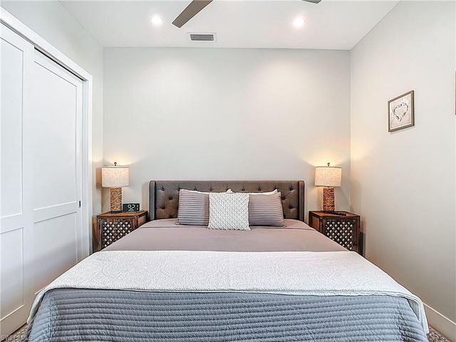 828 100th AVE N, Naples, FL 34108