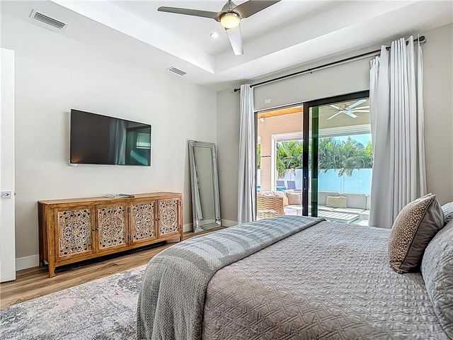 828 100th AVE N, Naples, FL 34108