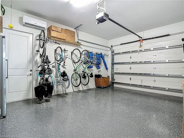 828 100th AVE N, Naples, FL 34108