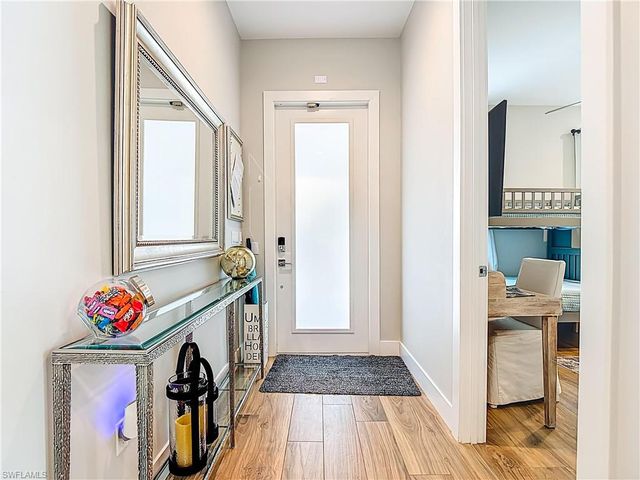 828 100th AVE N, Naples, FL 34108