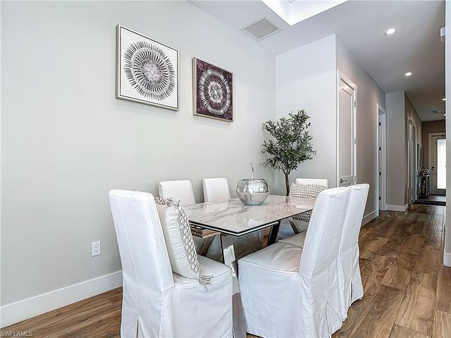 828 100th AVE N, Naples, FL 34108