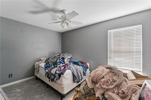 1611 Deer Run Road, Oak Grove, MO 64075