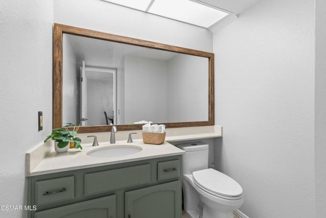 2135 Mandan Place B, Simi Valley, CA 93065